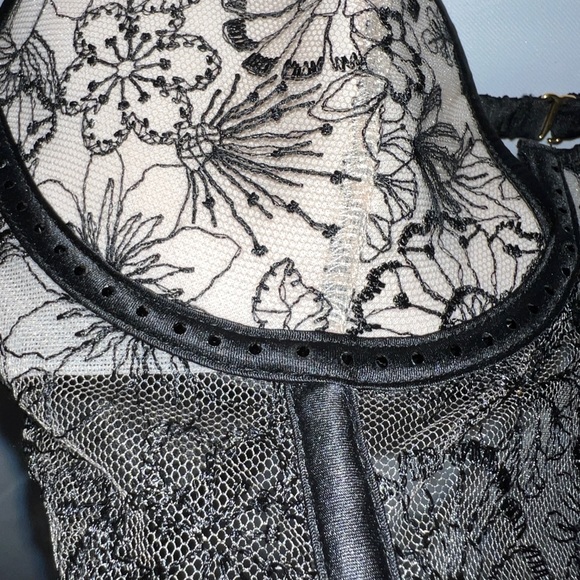 Victoria secret bra - Picture 2 of 5